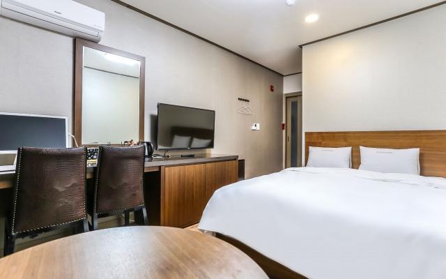 Hyundai Motel Gangneung Eksteriør billede